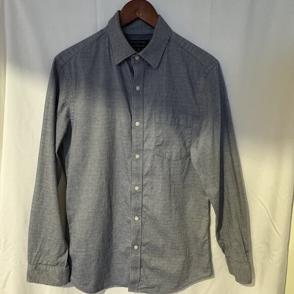 Banana Republic Slim-Fit Soft-Wash Button-Down Shirt – Medium - Picture 2 of 6